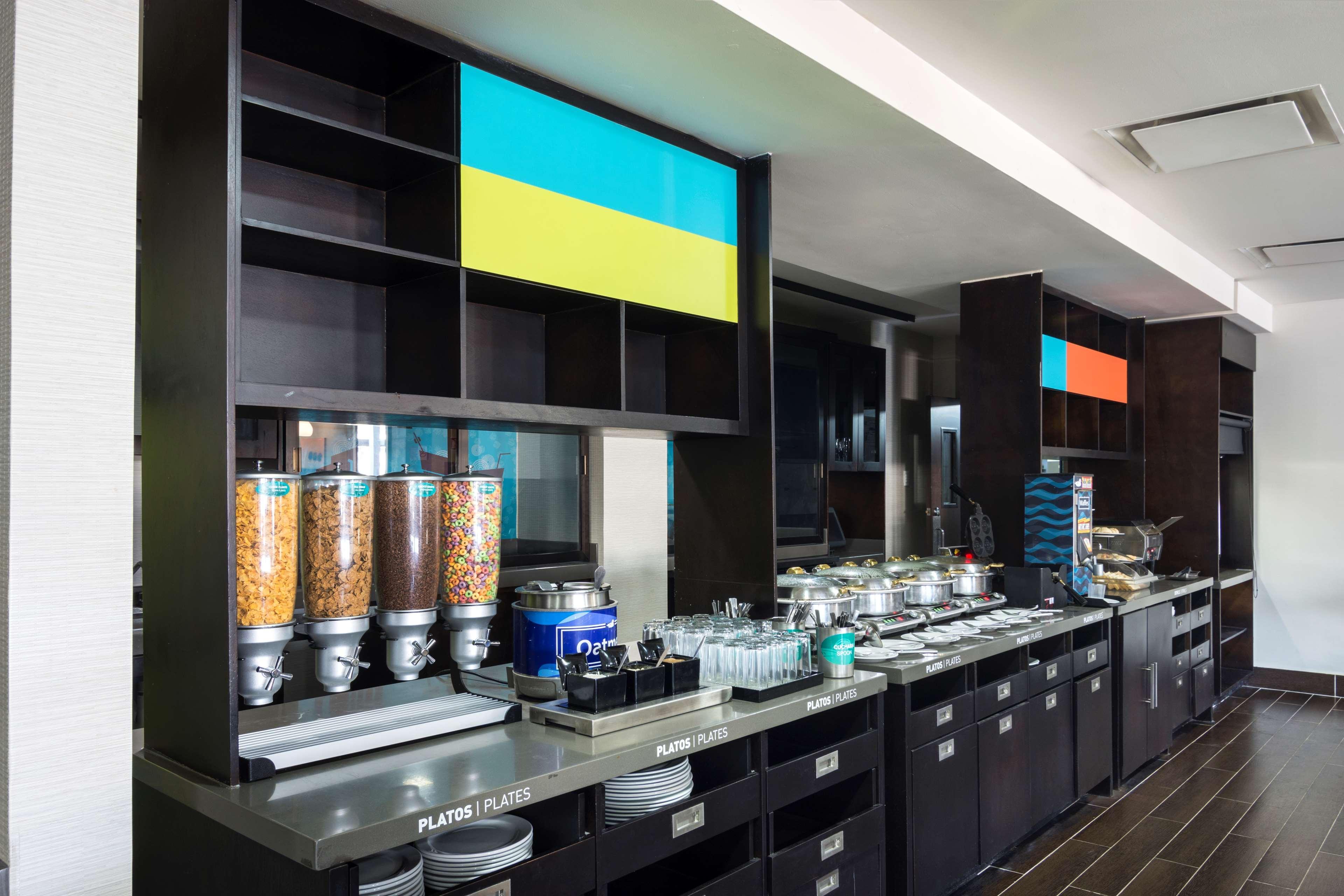 Homewood Suites By Hilton Queretaro Jurica Bagian luar foto